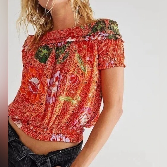Free People Tops - NWOT Free People Smocked Shoulder Top - M